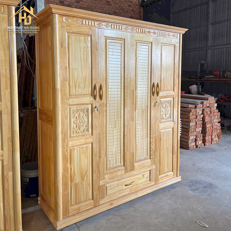 Tủ Quần Áo Gỗ Thông Chạm Hoa Văn tu-go-thong-1 Tủ Quần Áo Gỗ Thông Chạm Hoa Văn