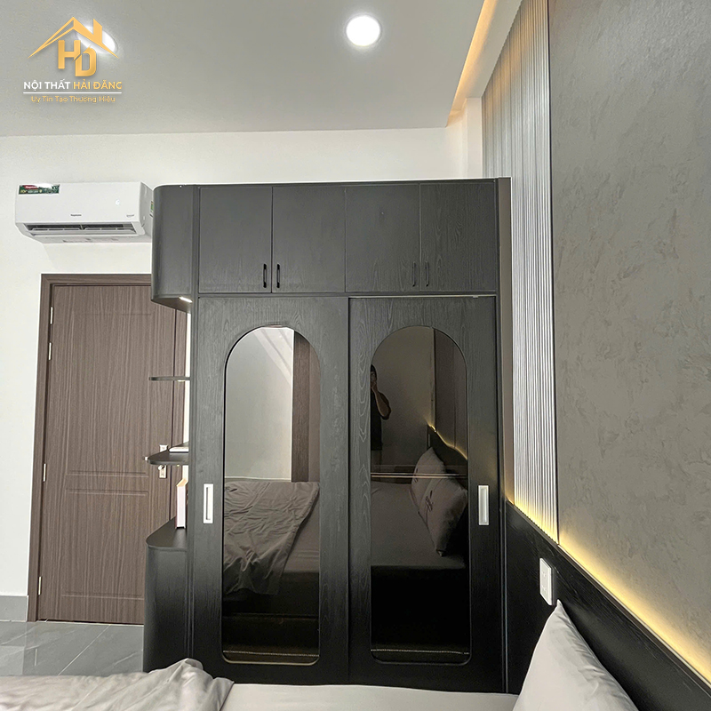 Tủ Quần Áo Cửa Lùa Kịch Trần Đen Hiện Đại tu-quan-ao-go-kich-tran-4-8-206-3 Tủ Quần Áo Cửa Lùa Kịch Trần Đen Hiện Đại