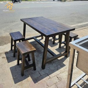 Bộ bàn ăn 4 ghế đôn gỗ thông