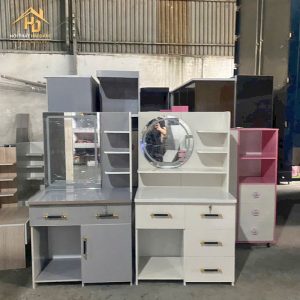 Bàn phấn nhựa liền kệ đựng mỹ phẩm