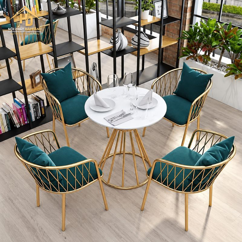 Bàn Ghế Cafe Lưng Hàng Rào Lót Nệm Êm Ái ghe-cafe-hang-rao-lot-nem Bàn Ghế Cafe Lưng Hàng Rào Lót Nệm Êm Ái