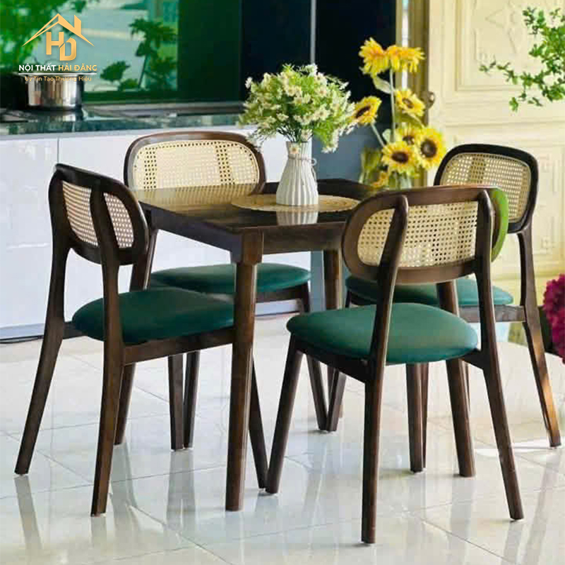 Bàn Ăn Bốn Ghế Lưng Đan Mây ban-ghe-lung-cao Bàn Ăn Bốn Ghế Lưng Đan Mây
