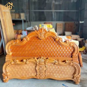 giuopng hoang gia 1